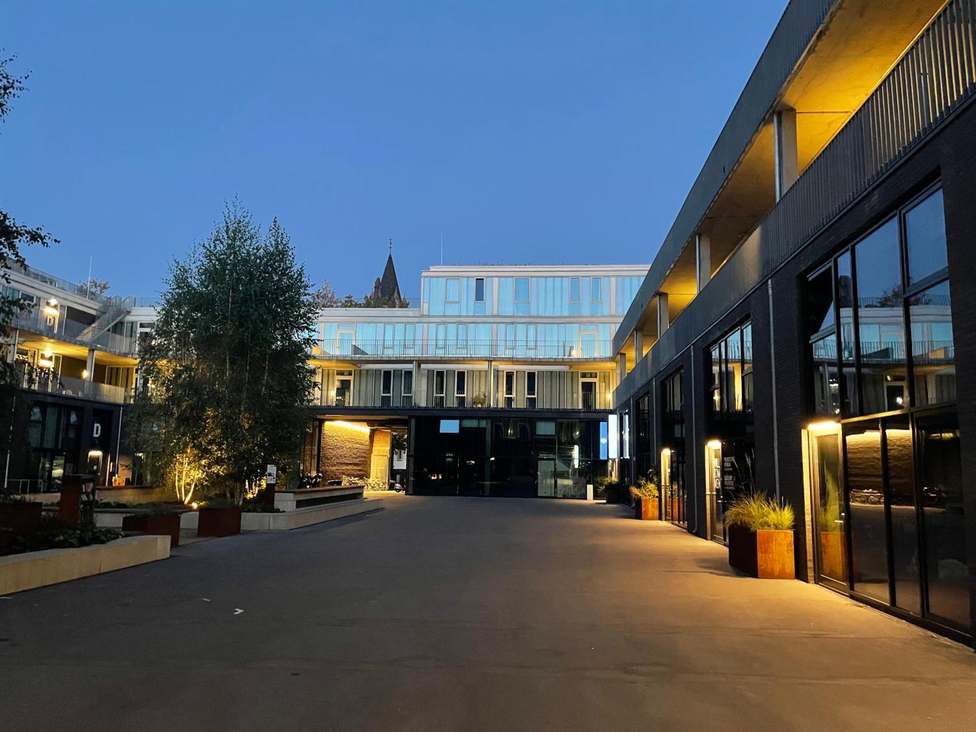 Theclouth Hotel Koln Bagian luar foto