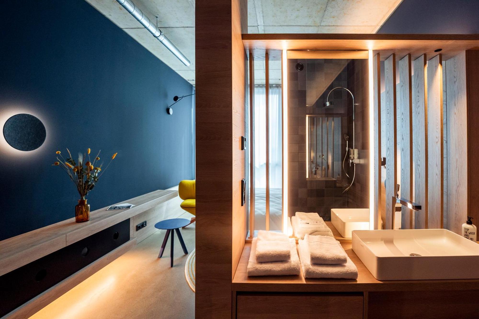 Theclouth Hotel Koln Bagian luar foto